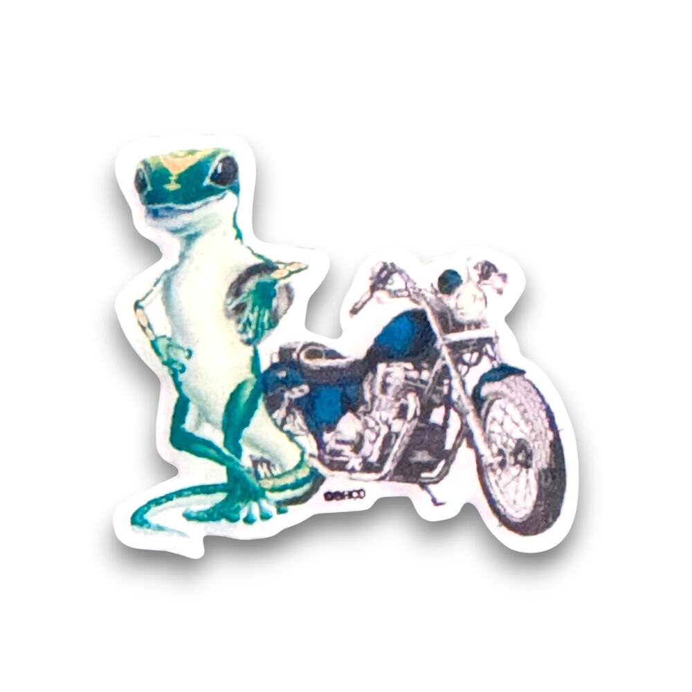 Vintage Geico Gecko Motorcycle Insurance Advertising Lapel Pin Promo 1.25 Inch